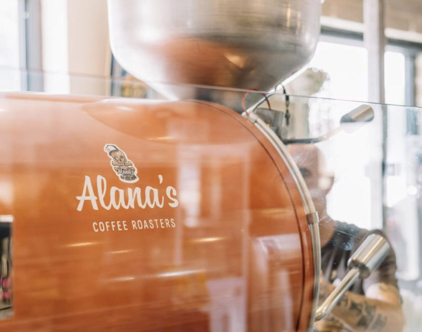 Leia mais sobre o artigo Alana’s: A Multi-Dimensional Coffee Shop