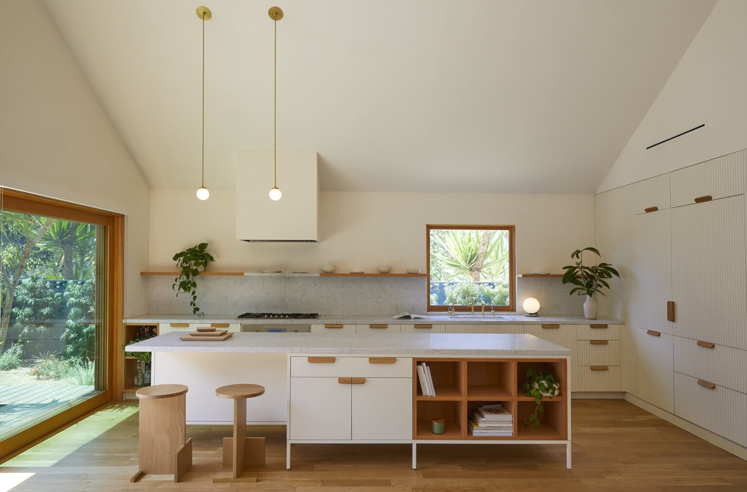 10 Rules to How Designing a Mid-Century Modern Kitchen A Step-by-Step ...